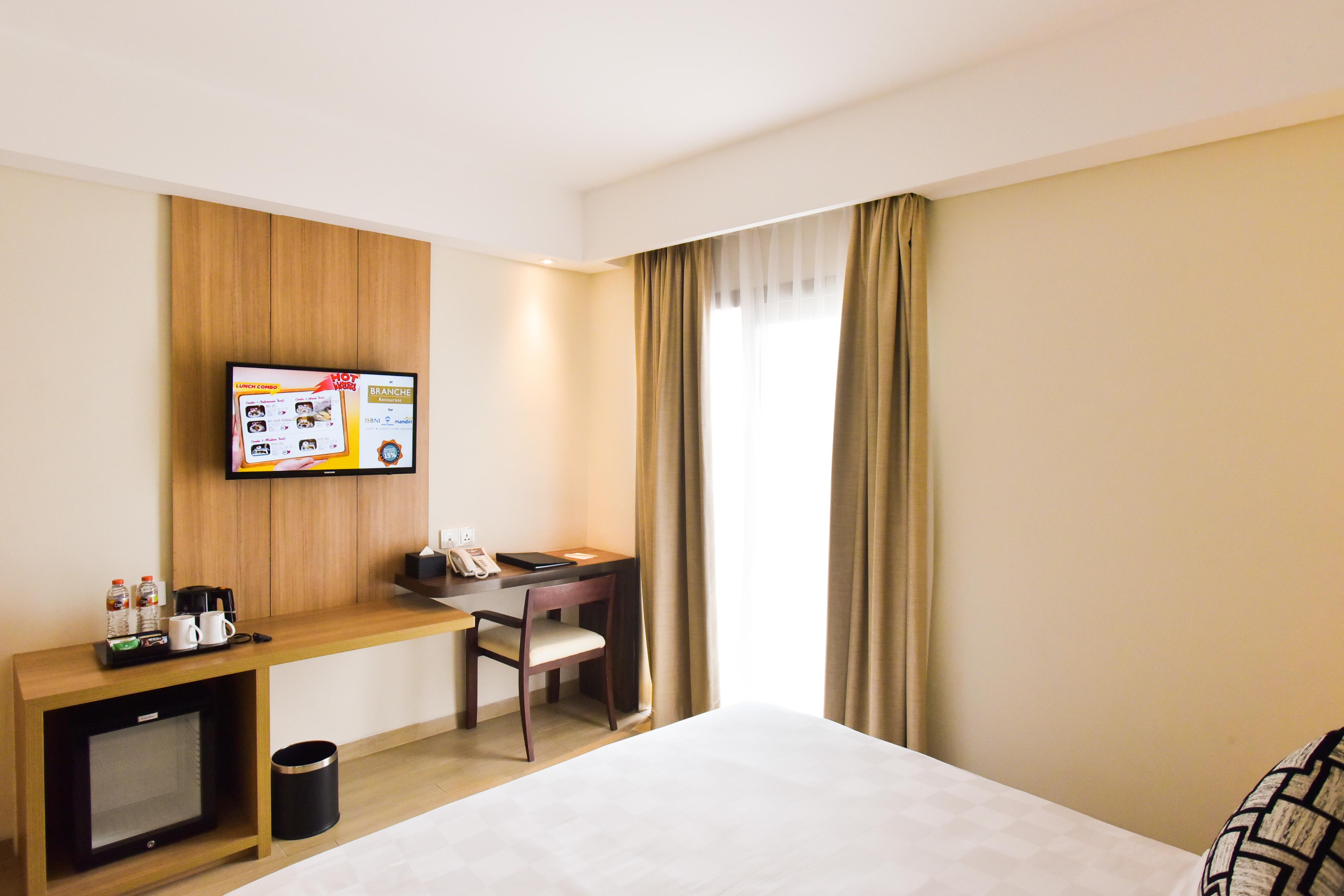 Hotel Golden Tulip Essential Tangerang Esterno foto