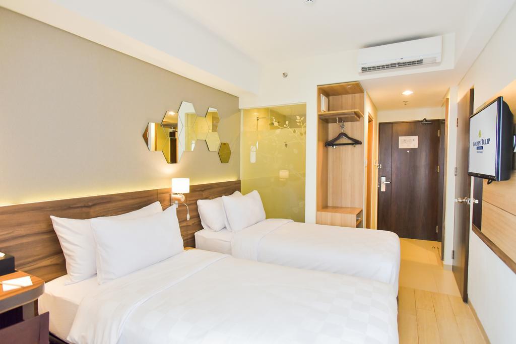 Hotel Golden Tulip Essential Tangerang Esterno foto